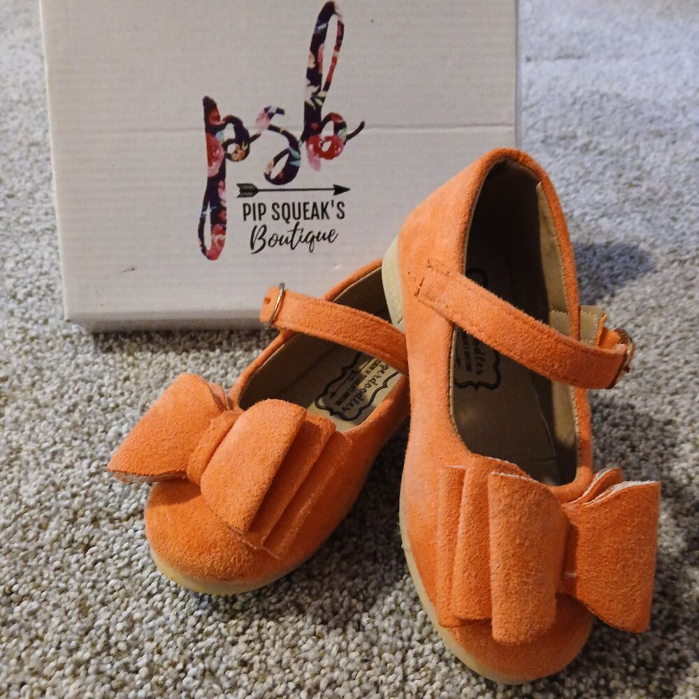 Orange Piperdoodle Bow Shoes